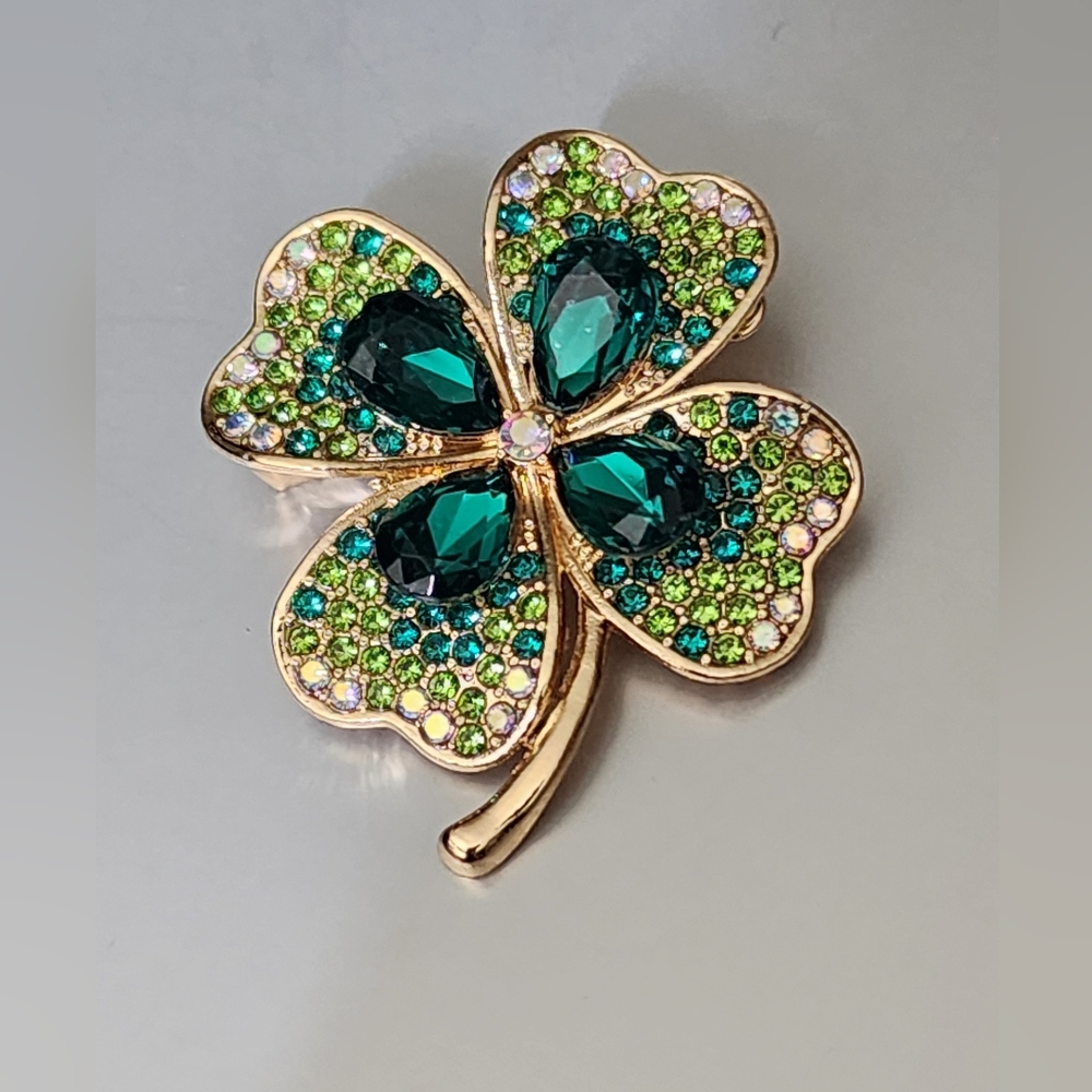 FOUR LEAF Clover Brooch FULL of simulated Emeralds & irridescent  gems